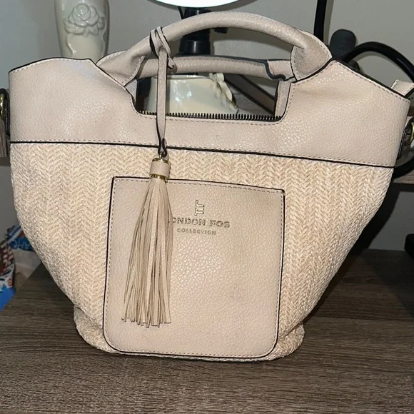 London Fog | Bags | London Fog Cream And Tan Elegant Tote  display picture 1